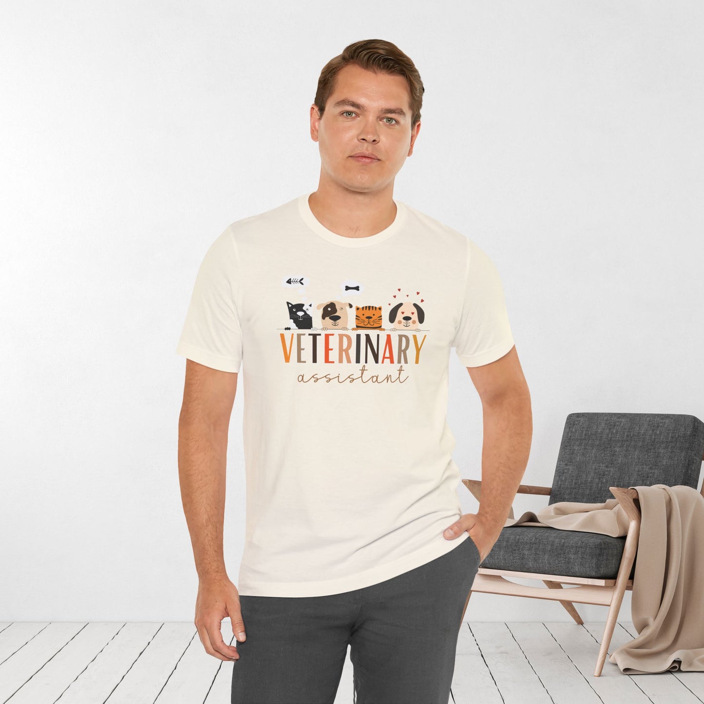 Cute Veterinary Assistant Soft Cotton Tee with Dogs and Cats for VET Assistant