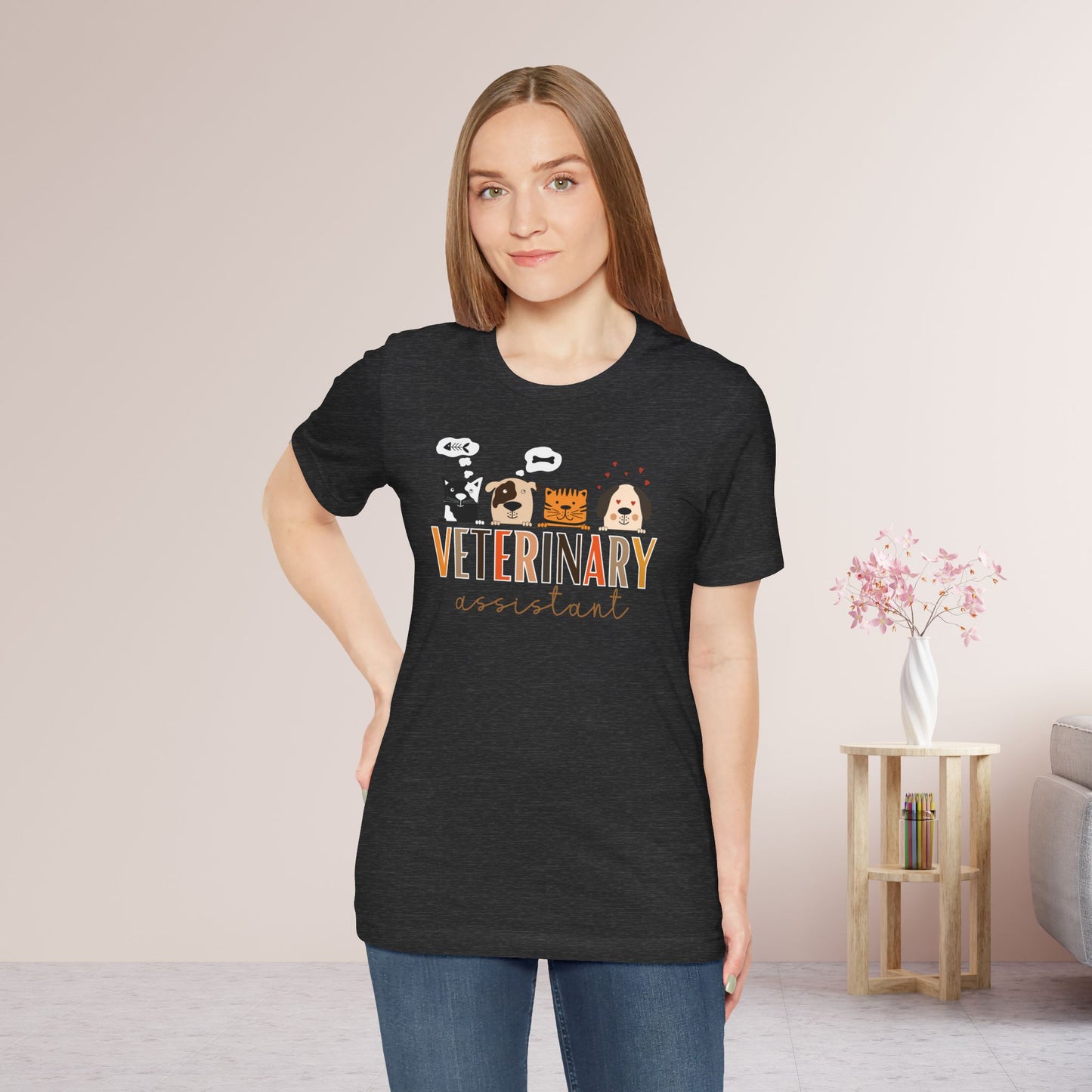 Cute Veterinary Assistant Soft Cotton Tee with Dogs and Cats for VET Assistant