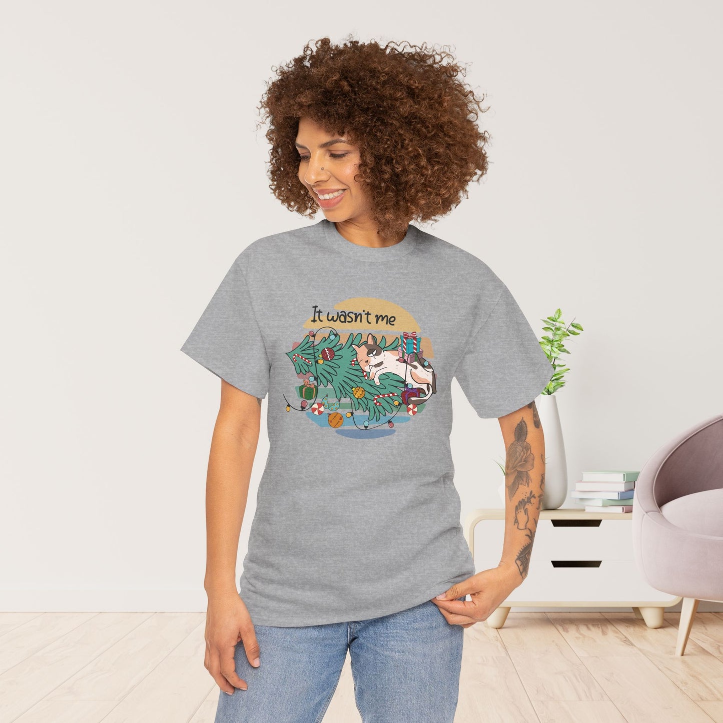 It Wasn't Me Funny Cat Christmas Heavy Cotton Tee - Cat Lovers Christmas Gift