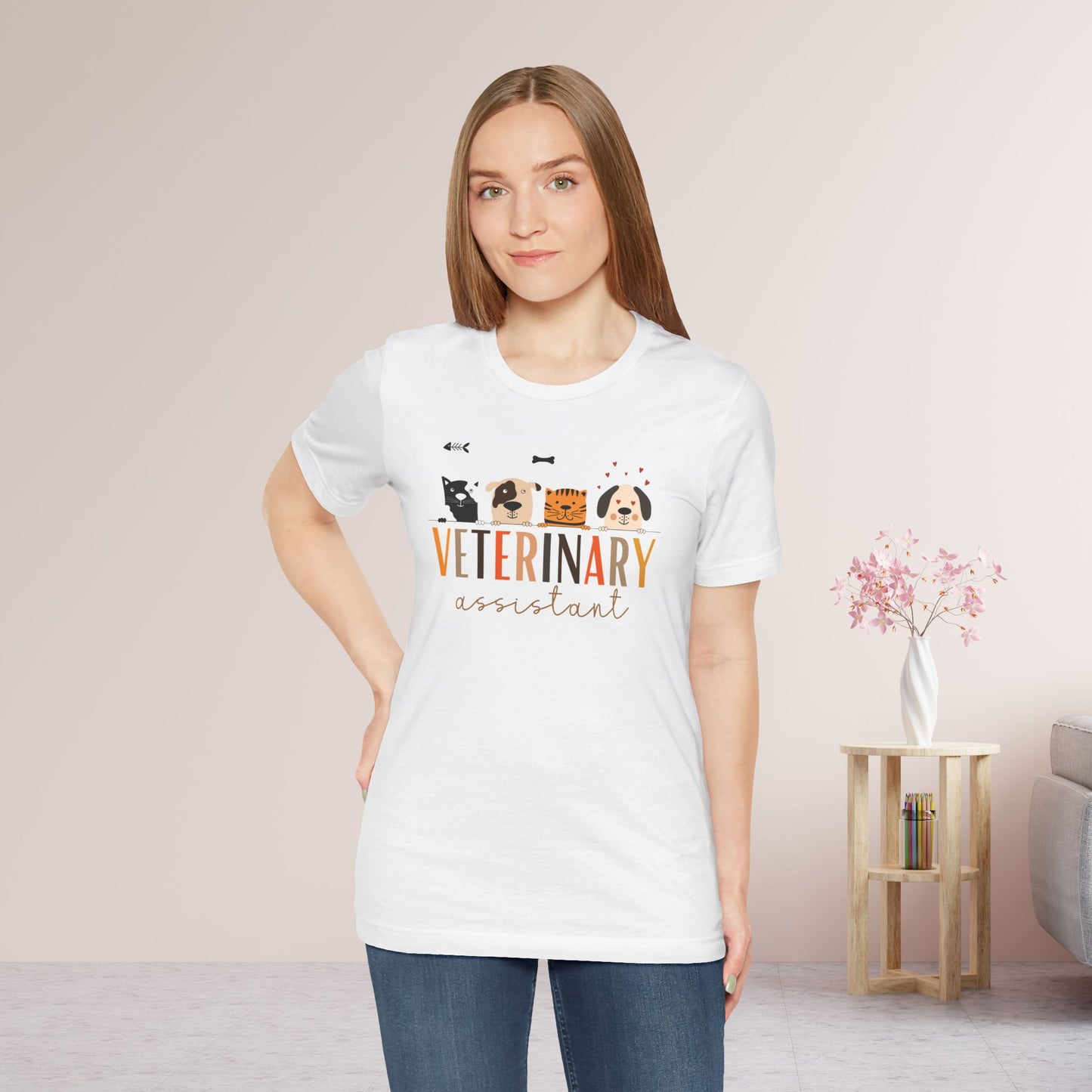 Cute Veterinary Assistant Soft Cotton Tee with Dogs and Cats for VET Assistant