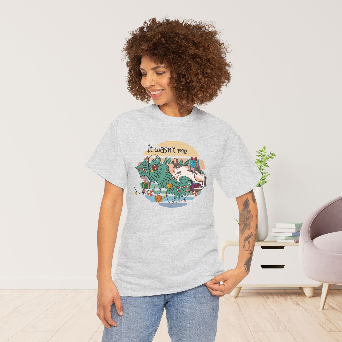 It Wasn't Me Funny Cat Christmas Heavy Cotton Tee - Cat Lovers Christmas Gift