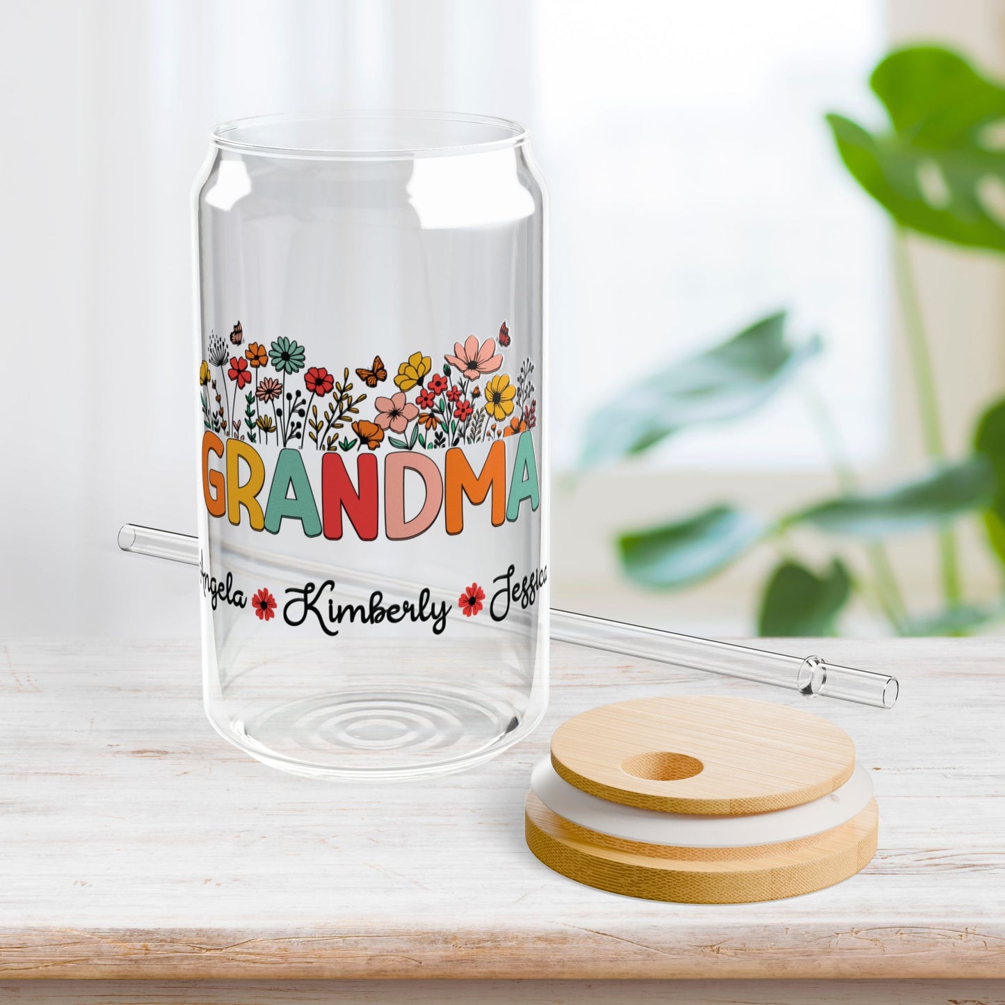 Personalized Grandma Sipper Glass with Grandkids Names - Custom Grandma Gifts